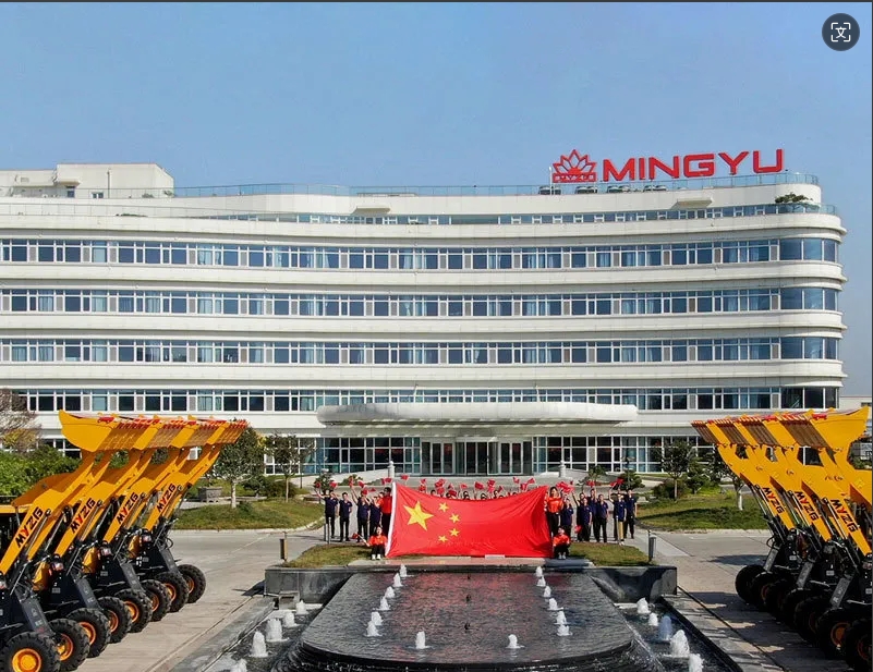 树行业典范-重工空中无人喷涂塑粉新工艺！
