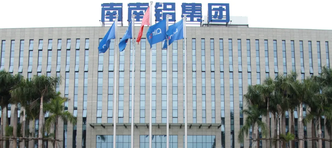 【喷粉】南南铝业喷涂车间智能化改造迈出坚实步伐！